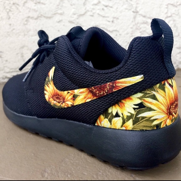 sunflower sandals nike
